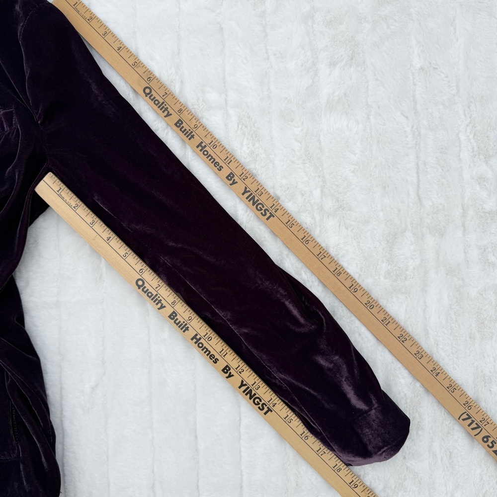 Free People Yesterday's Muse Velvet Jacket Soft Slouchy
Blazer in Deep Purple XS - Picture 11 of 11